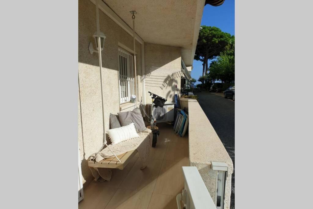 Apartamento 1ª Linea De Mar Cambrils Vilafortuny المظهر الخارجي الصورة